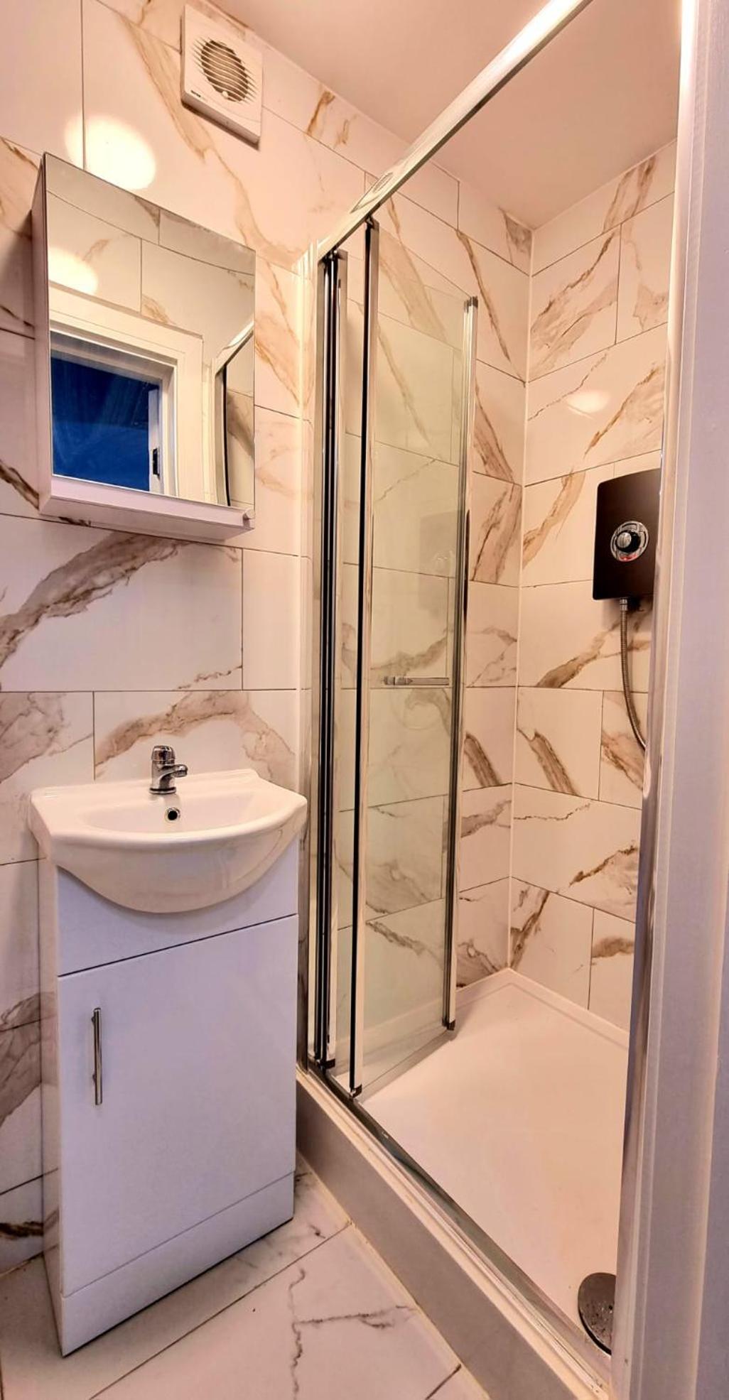 Brand New Collection Of Studios Close To Tube Station Лондон Экстерьер фото